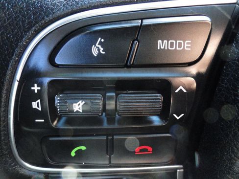 Used 2019 Kia Sportage LX image 19