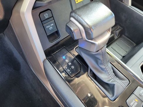 Used 2023 Toyota Tundra Limited AWD/4WD image 16