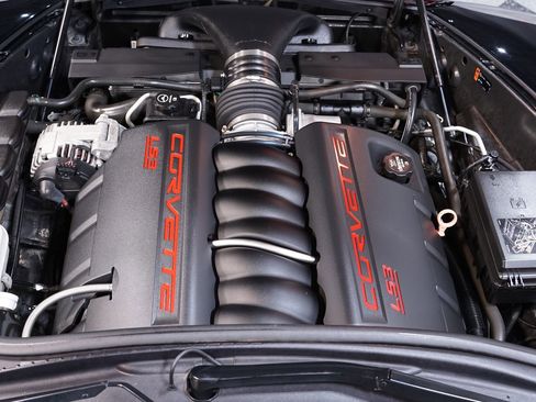 Used 2013 Chevrolet Corvette Grand Sport w/ 3LT Preferred Equipment Group image 3