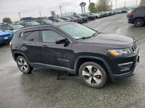Used 2017 Jeep Compass Latitude w/ Popular Equipment Group image 2