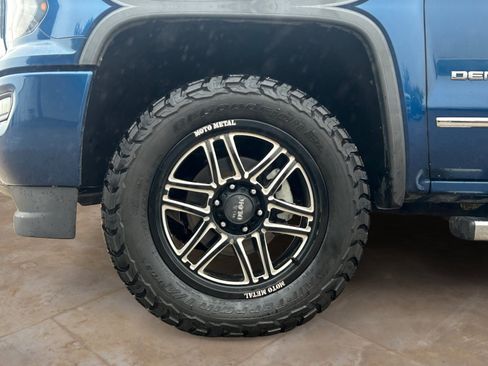 Used 2016 GMC Sierra 1500 Denali w/ Enhanced Driver Alert Package image 30