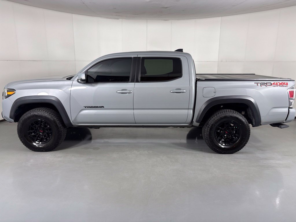 Used 2020 Toyota Tacoma TRD Off-Road w/ Technology Package AWD/4WD image 5