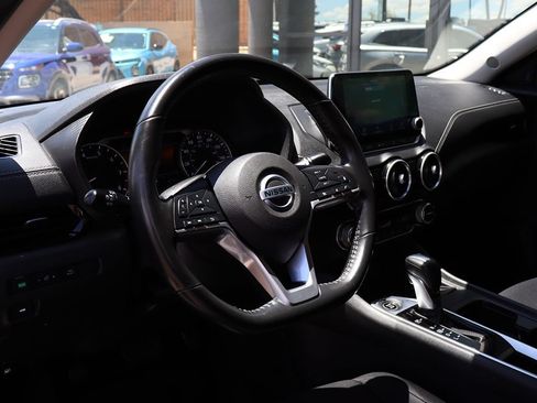 Used 2021 Nissan Sentra SV FWD image 39