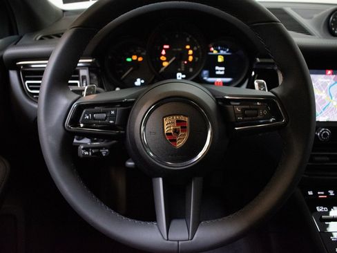 New 2025 Porsche Macan image 24