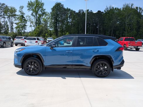 Certified 2024 Toyota RAV4 XSE AWD/4WD image 4