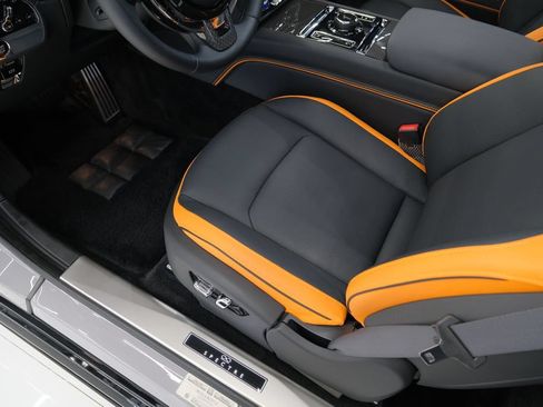 Used 2025 Rolls-Royce Spectre Black Badge w/ Spectre Enhancement Package AWD/4WD image 12