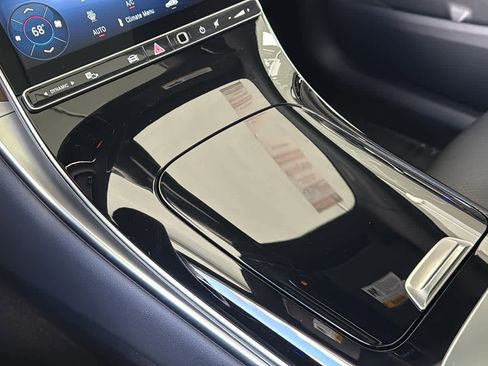 Certified 2026 Mercedes-Benz GLC 300 4MATIC image 23