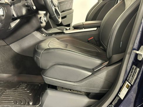 Used 2015 Mercedes-Benz GL 450 4MATIC image 24