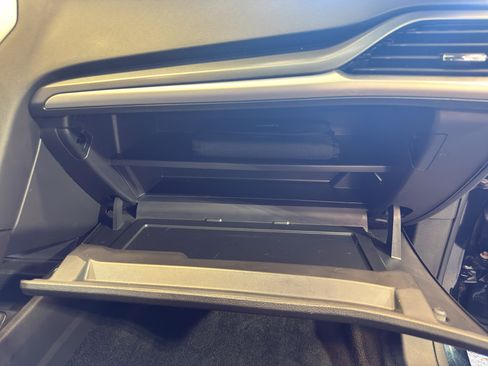 Used 2014 Ford Fusion SE FWD image 23