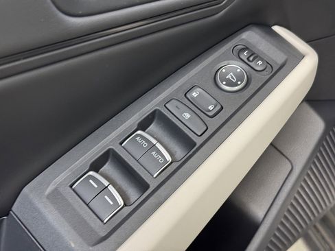 New 2025 Honda Accord SE image 9