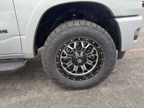 New 2026 RAM 1500 Big Horn AWD/4WD image 9