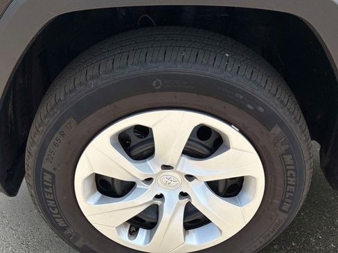 Used 2025 Toyota RAV4 LE FWD image 6
