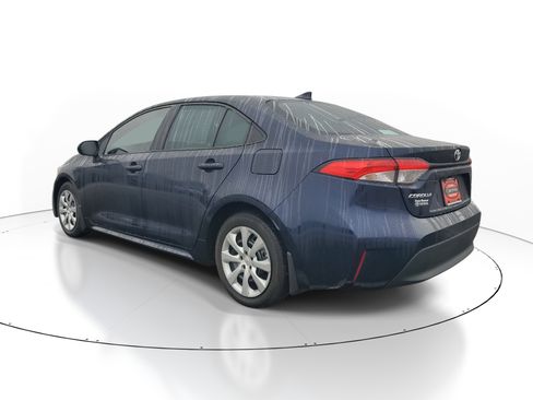 Used 2025 Toyota Corolla LE image 4