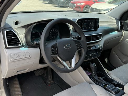 Used 2020 Hyundai Tucson SEL FWD image 11