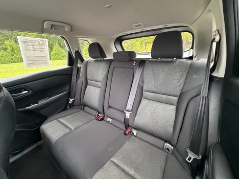 Certified 2024 Nissan Rogue SV FWD image 25