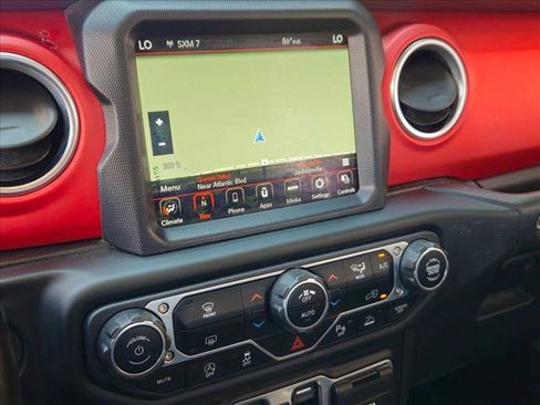 Used 2020 Jeep Gladiator Rubicon AWD/4WD image 12