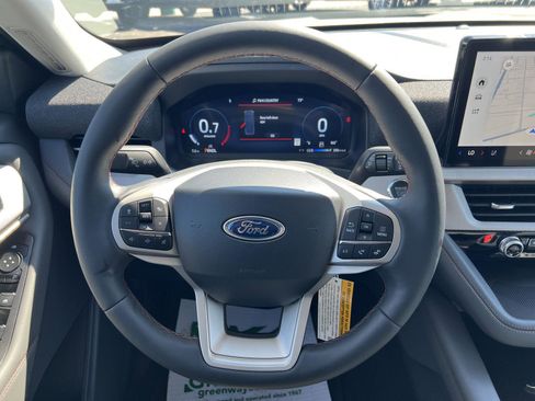 New 2025 Ford Explorer Active w/ Active Comfort Package image 23