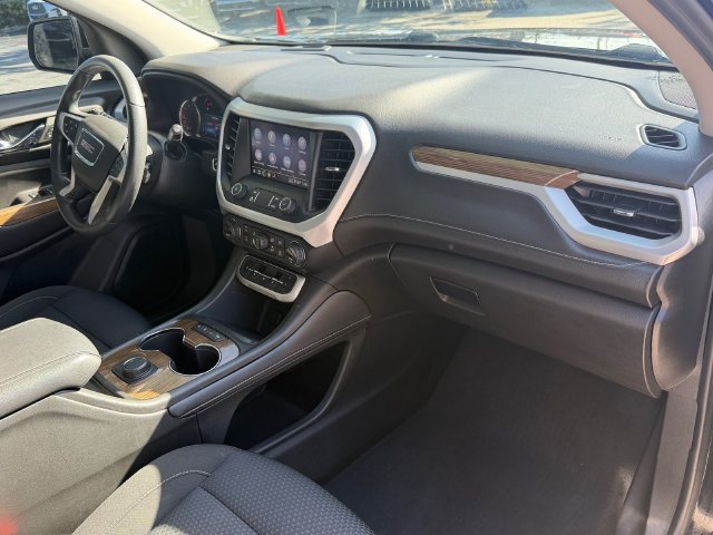 Certified 2022 GMC Acadia SLE w/ Elevation Edition FWD image 17