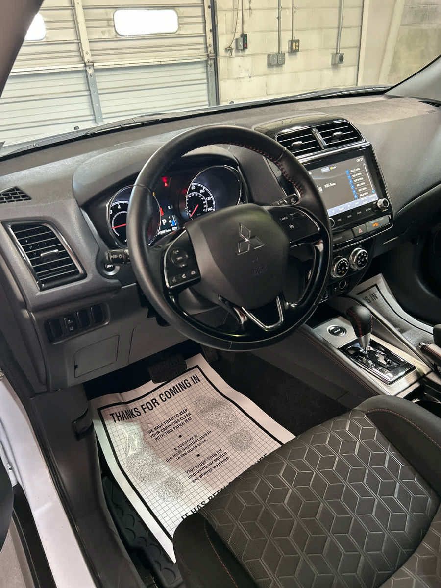 Used 2024 Mitsubishi Outlander Sport LE AWD/4WD image 9