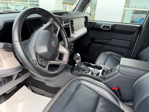 Certified 2025 Ford Bronco Outer Banks AWD/4WD image 16