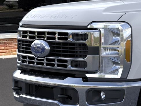 New 2026 Ford F250 XLT w/ 360-Degree Camera Package AWD/4WD image 17