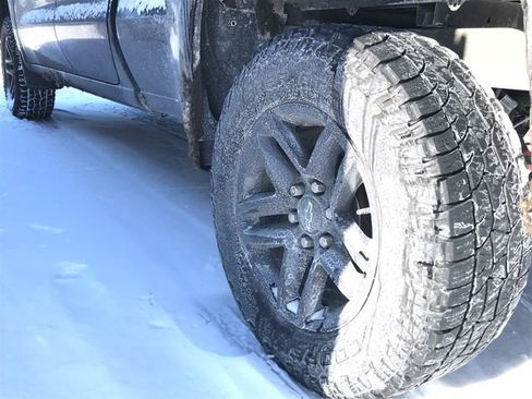 Certified 2019 Chevrolet Silverado 1500 Custom Trail Boss w/ Custom Convenience Package image 11