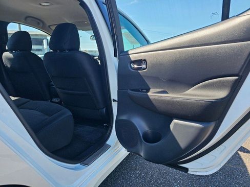 Certified 2025 Nissan Leaf SV Plus FWD image 15