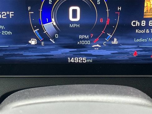 Used 2025 Chevrolet Traverse LT image 28