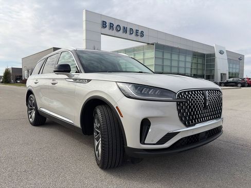 Used 2025 Lincoln Aviator AWD w/ Equipment Group 101A image 1