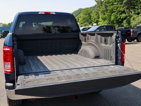 Used 2015 Ford F150 XLT w/ Equipment Group 301A Mid AWD/4WD image 12
