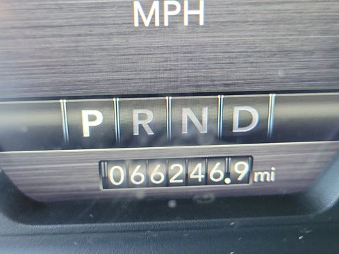 Used 2019 RAM 1500 Laramie RWD image 21