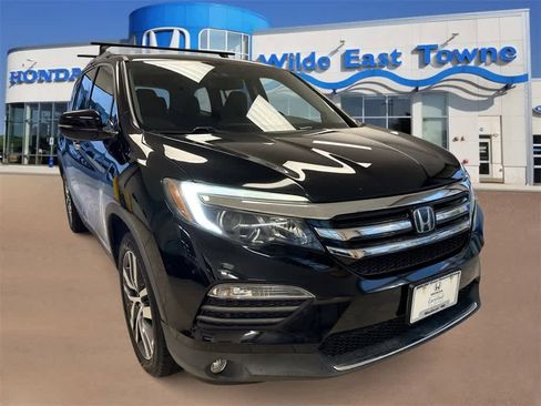 Certified 2017 Honda Pilot Elite image 2