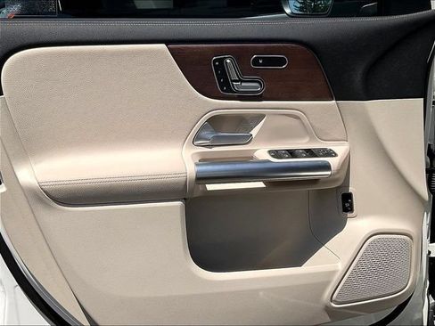 Certified 2023 Mercedes-Benz GLA 250 4MATIC image 21