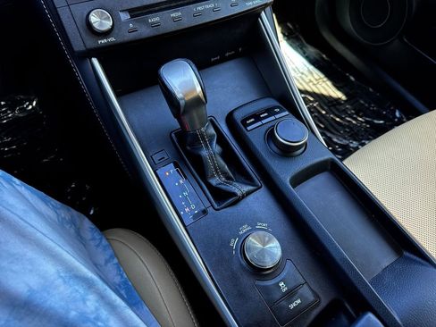 Used 2016 Lexus IS 200t image 19