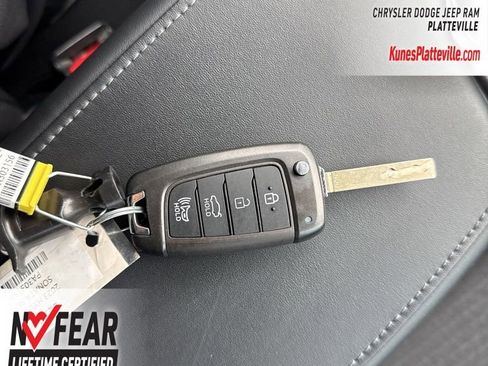 Used 2023 Hyundai Sonata SE image 17