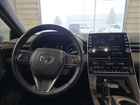 Used 2021 Toyota Avalon XLE image 14