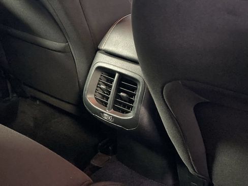 Used 2017 Jeep Cherokee Sport FWD image 24