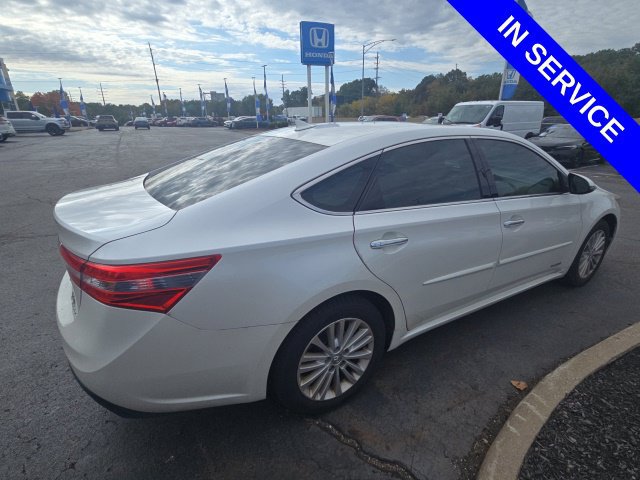 Used 2015 Toyota Avalon Limited FWD image 4
