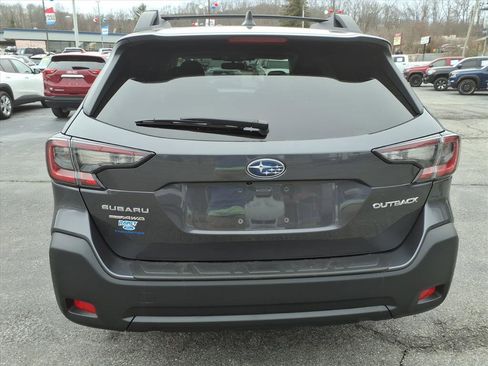 Used 2025 Subaru Outback Premium image 14