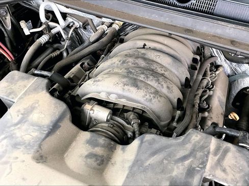 Used 2018 GMC Yukon XL Denali image 43