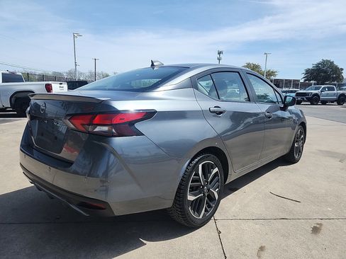 Used 2024 Nissan Versa SR image 3