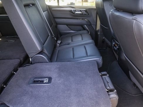 Used 2025 Chevrolet Tahoe Z71 image 15