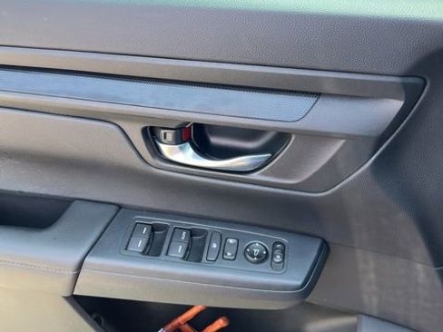 Used 2025 Honda CR-V LX image 15