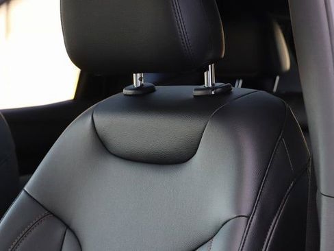 New 2024 Jeep Compass Latitude w/ Sun and Sound Group image 12