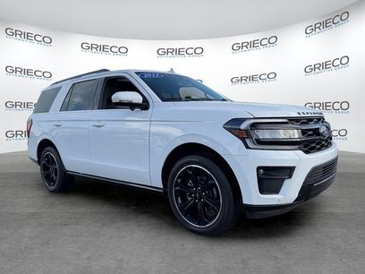 Used 2023 Ford Expedition Limited