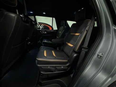 Used 2024 GMC Yukon AT4 w/ Technology Package AWD/4WD image 15