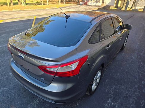 Used 2014 Ford Focus SE image 11