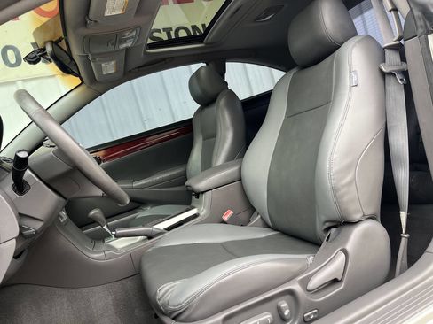 Used 2004 Toyota Solara SLE image 11