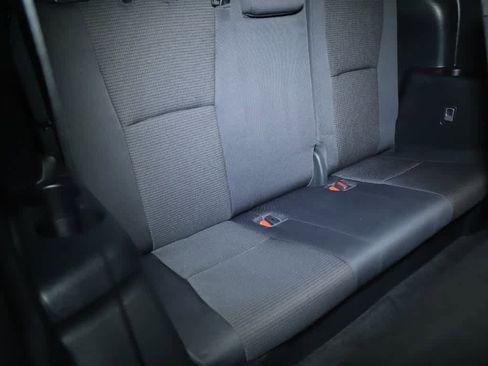 Used 2023 Toyota Highlander L FWD image 32