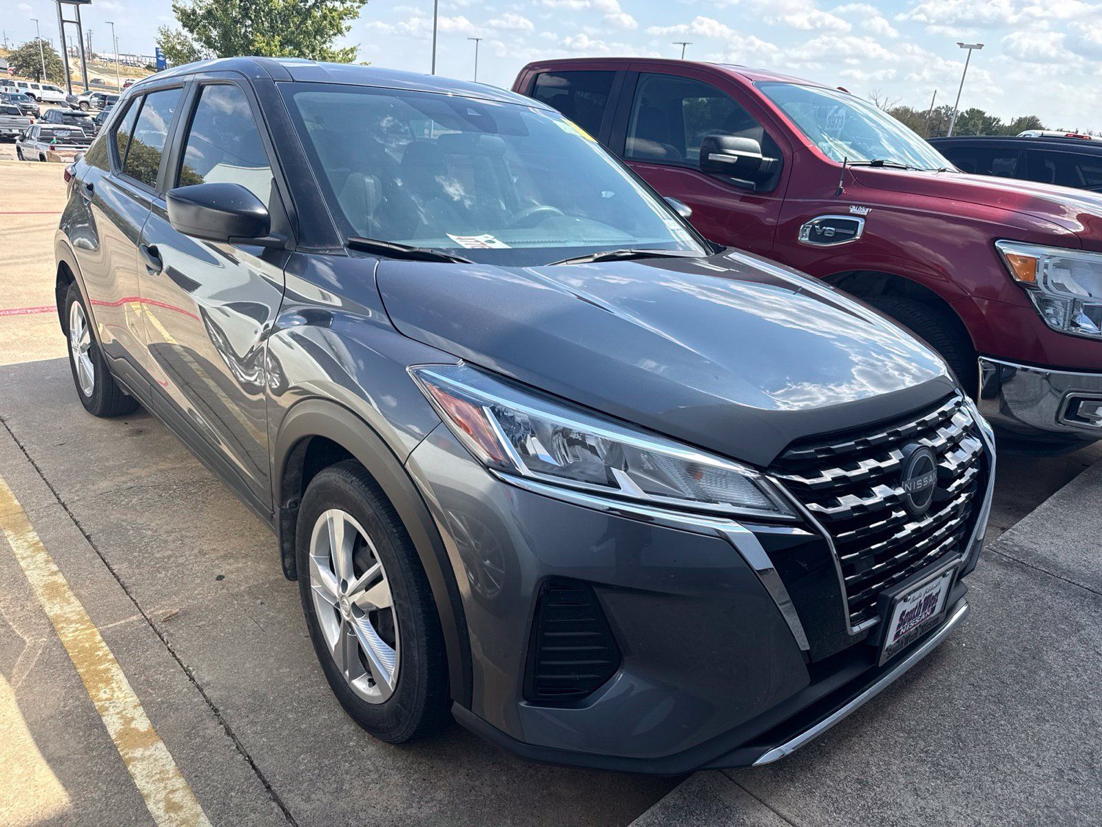Used 2024 Nissan Kicks S FWD image 3